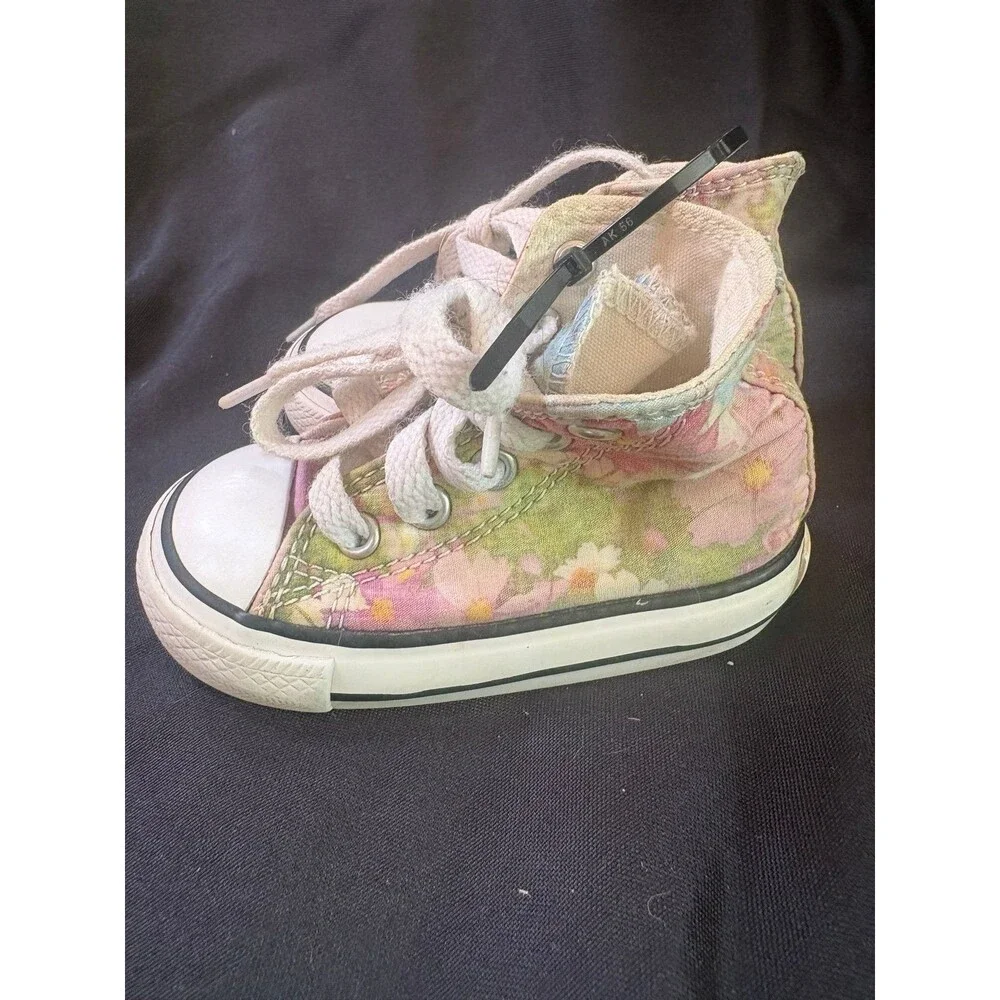 Converse girls size 4 pink floral chuck sneakers